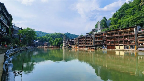 “湘”約鳳凰，相守未來(lái)——2022博皓快樂湖南行    -24