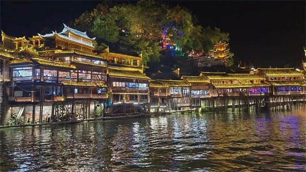 “湘”約鳳凰，相守未來(lái)——2022博皓快樂湖南行    -32